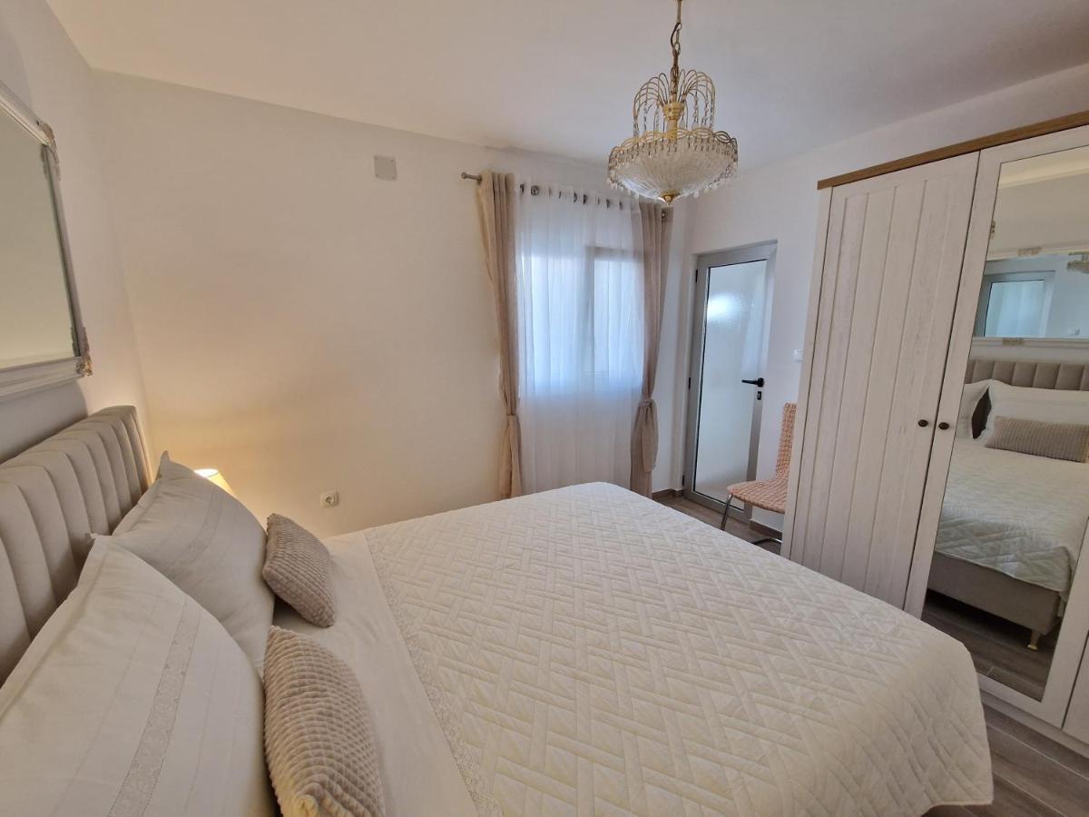 Apartments Duje Split Exterior photo