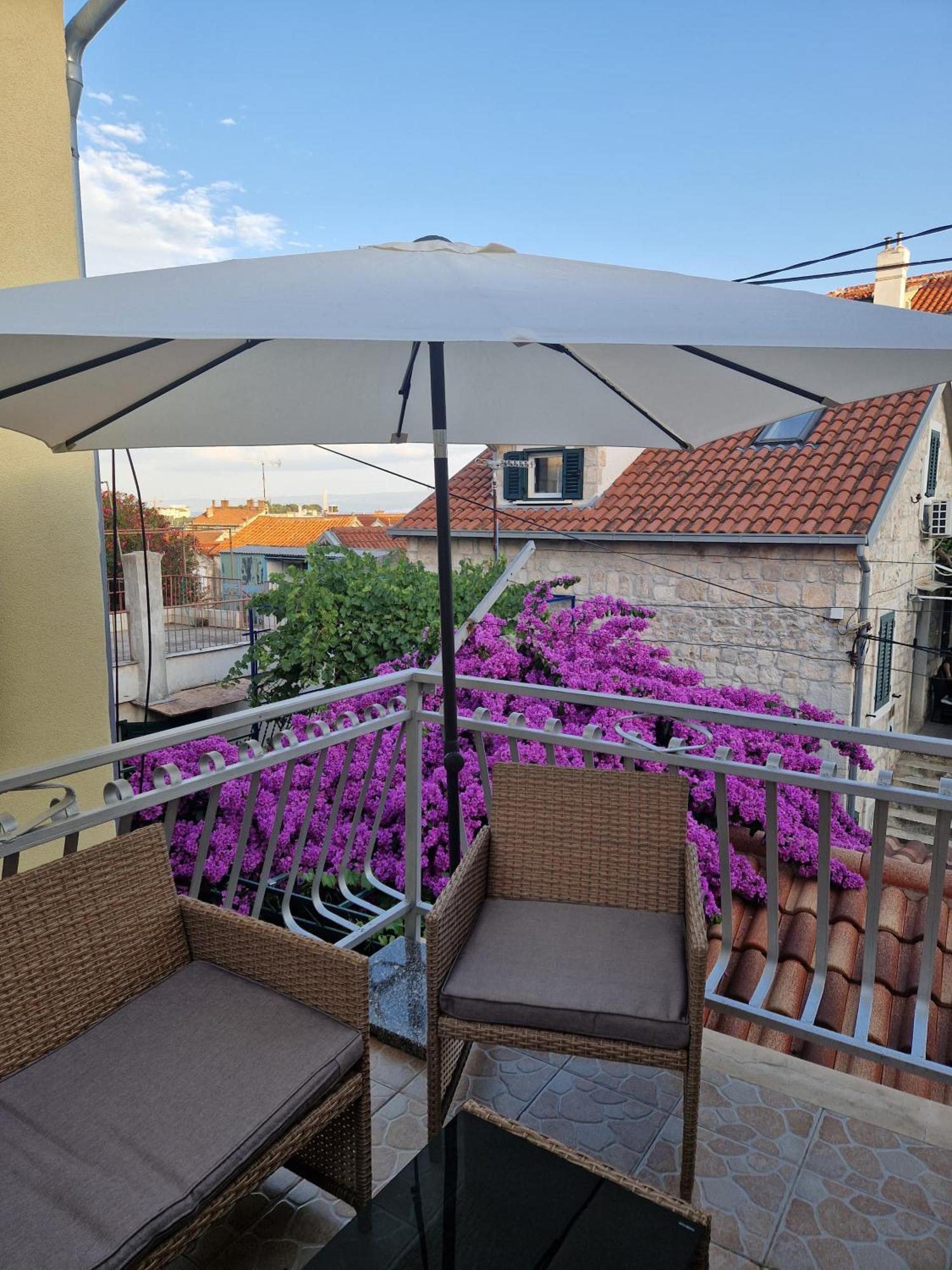 Apartments Duje Split Exterior photo